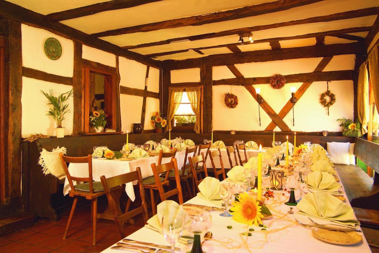 Hotel Restaurant Zum Nachtwaechter Lienzingen Εξωτερικό φωτογραφία